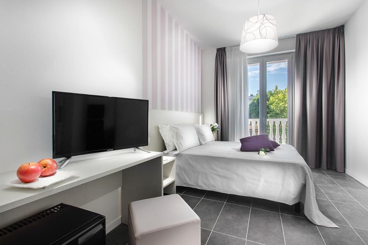 Hotel Star Cesenatico Esterno foto